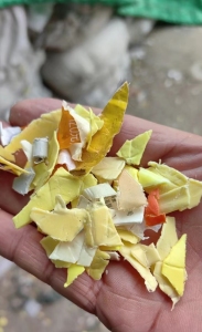 出售黄乙破碎料，去压盖