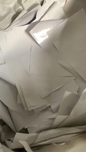 出售白色pe单面淋膜纸,吨袋装