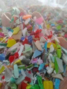 长期大量出售花丙破碎料，清洗干净可以直接上机造粒，