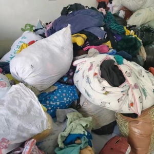 长期出售旧衣服统货小区货