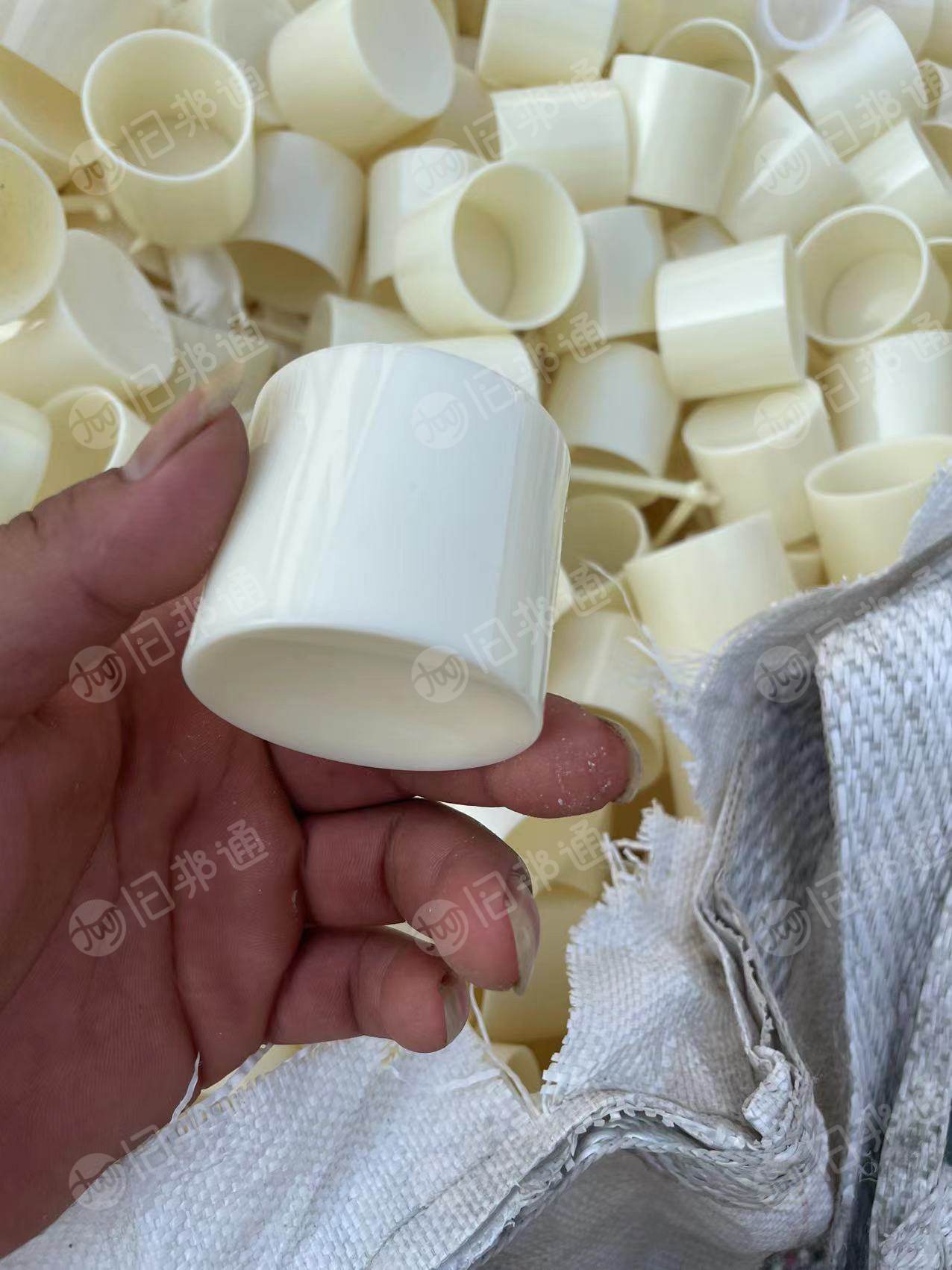 本色ABS破碎料,全新料没用过的,现货120吨出售