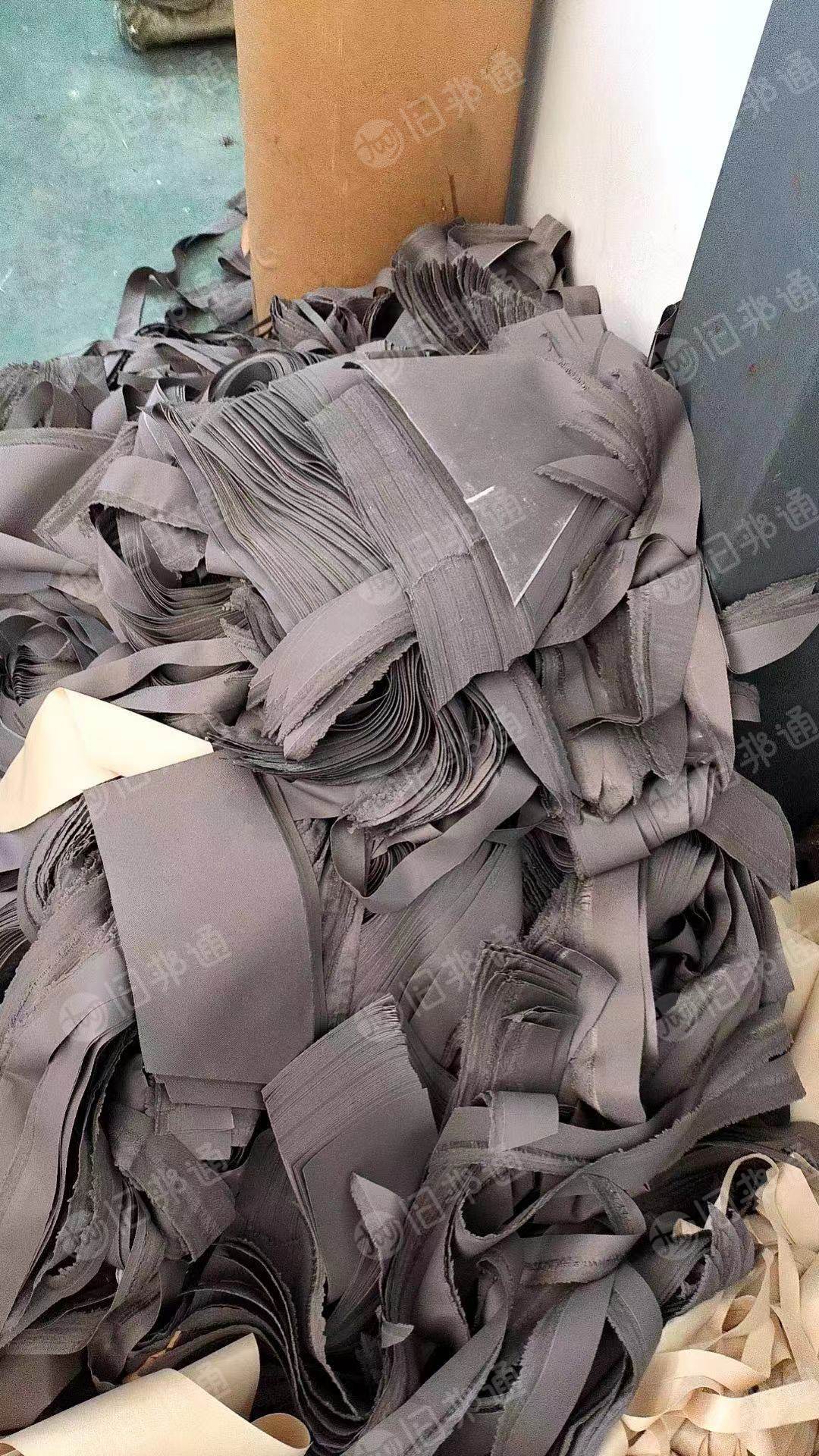 PVC牛津布边角料,现货30吨左右,大量出售