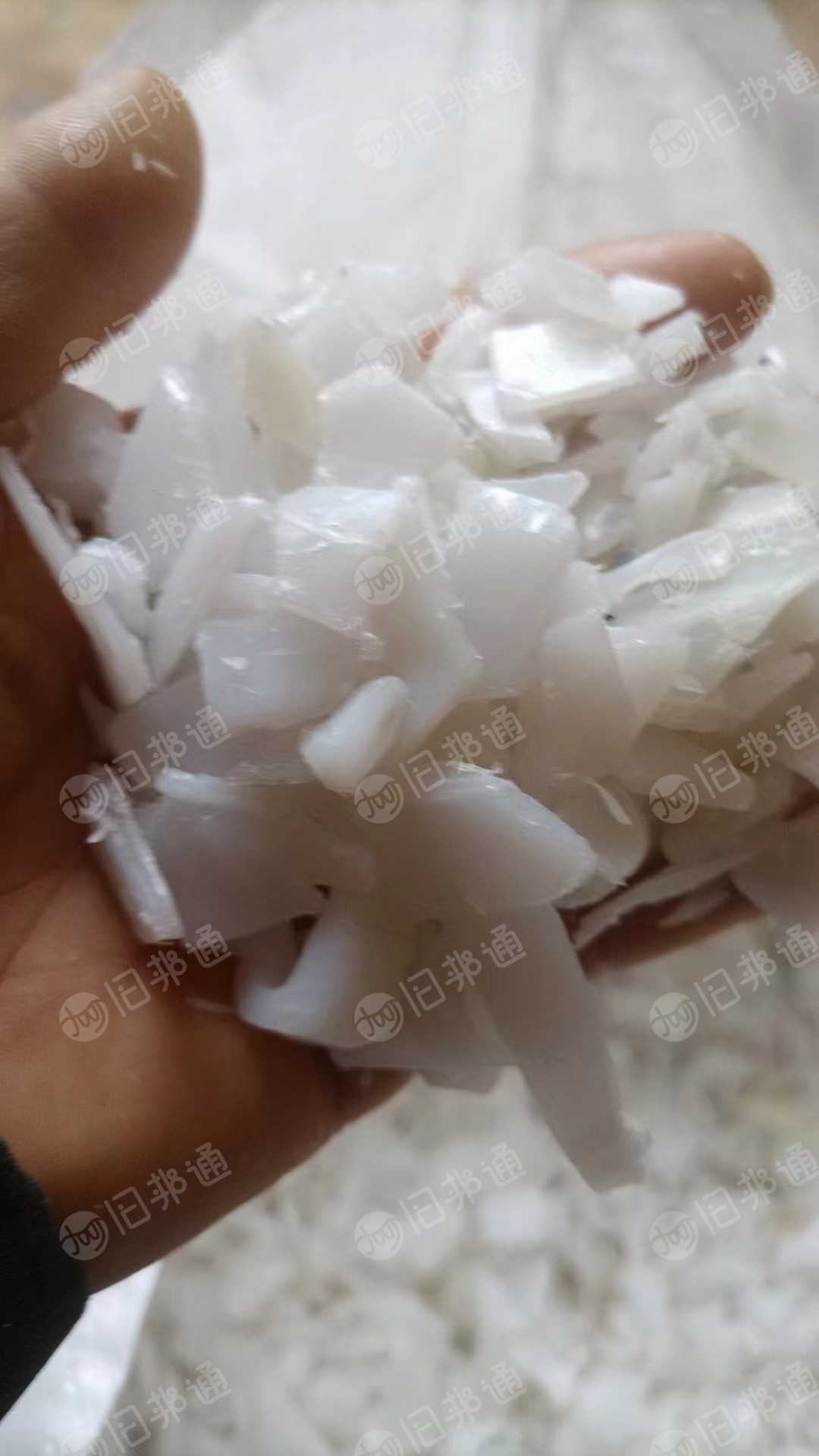 PE尿素桶破碎料长期出售 ,现货3吨多