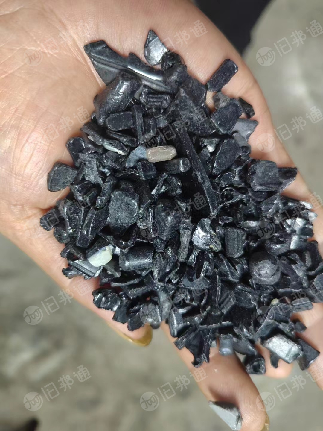 各色加纤PC料,月供500吨左右,长期供应