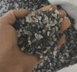 PC灯罩粉碎料，量大，长期出售