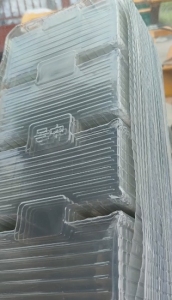 pet吸塑盒，是电子厂下来的，现货九米六一车，常年出售