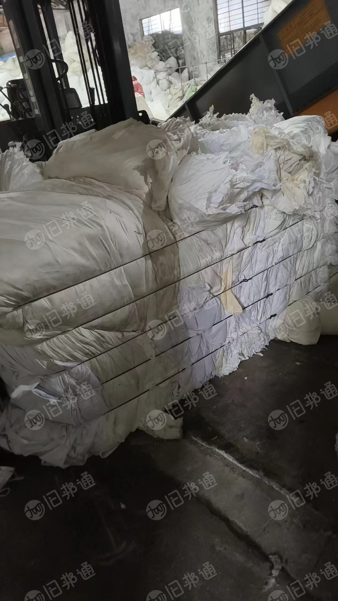 白色化纤布拉丝料长期供应,现货够车