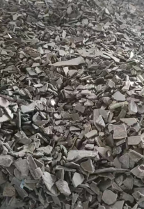 长期出售保险杠破碎料，汽车内饰破碎料，黑丙破碎料