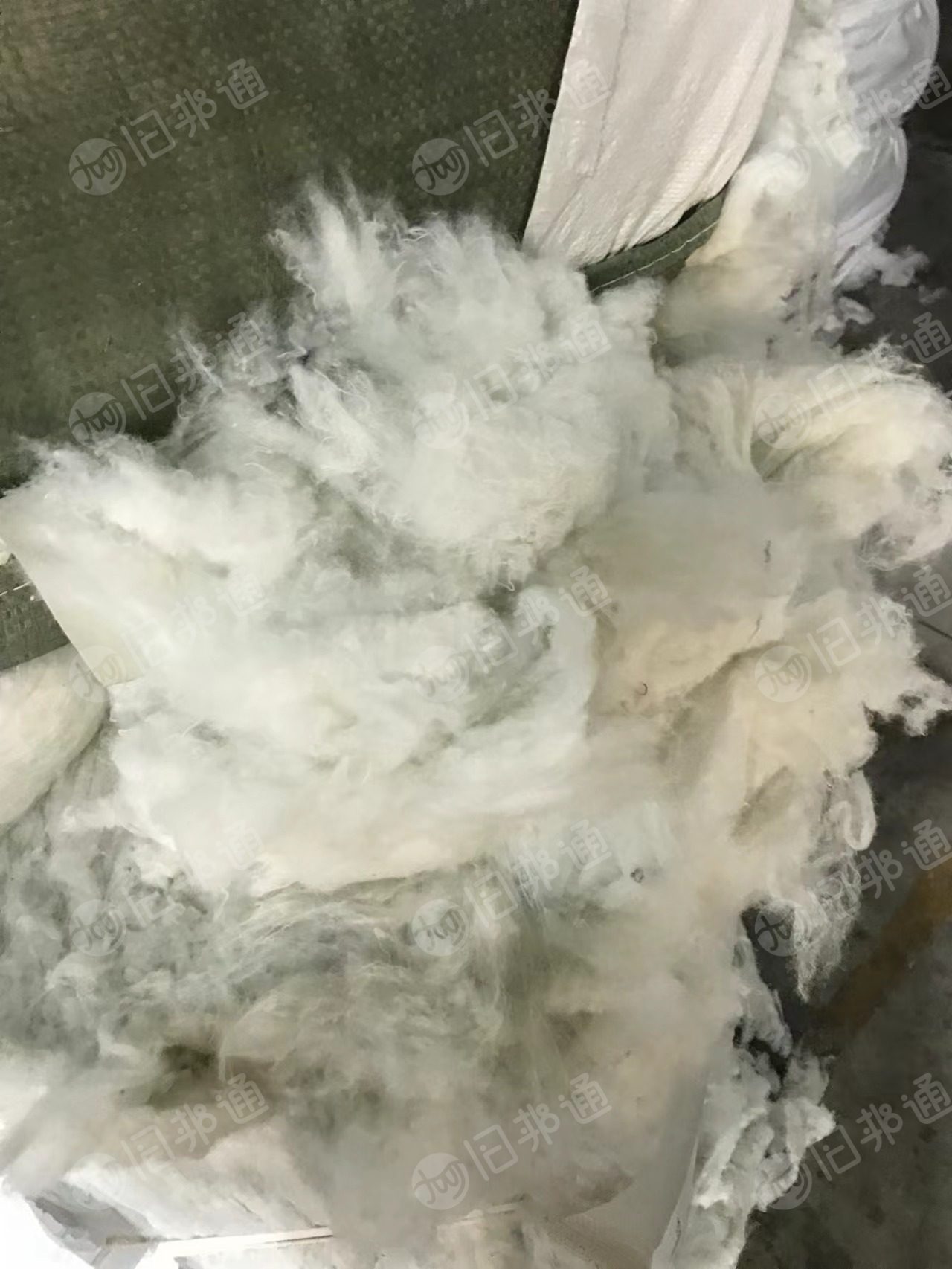 白色再生棉，小白棉，用于纺纱，地毡，手套纱原料，大量出售