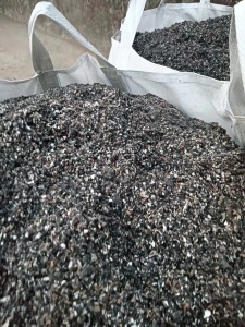 PVC皮革破碎料，可做交通减速带，月供200吨