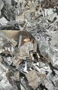 长期出售铝塑膜废料，电池铝塑膜废料