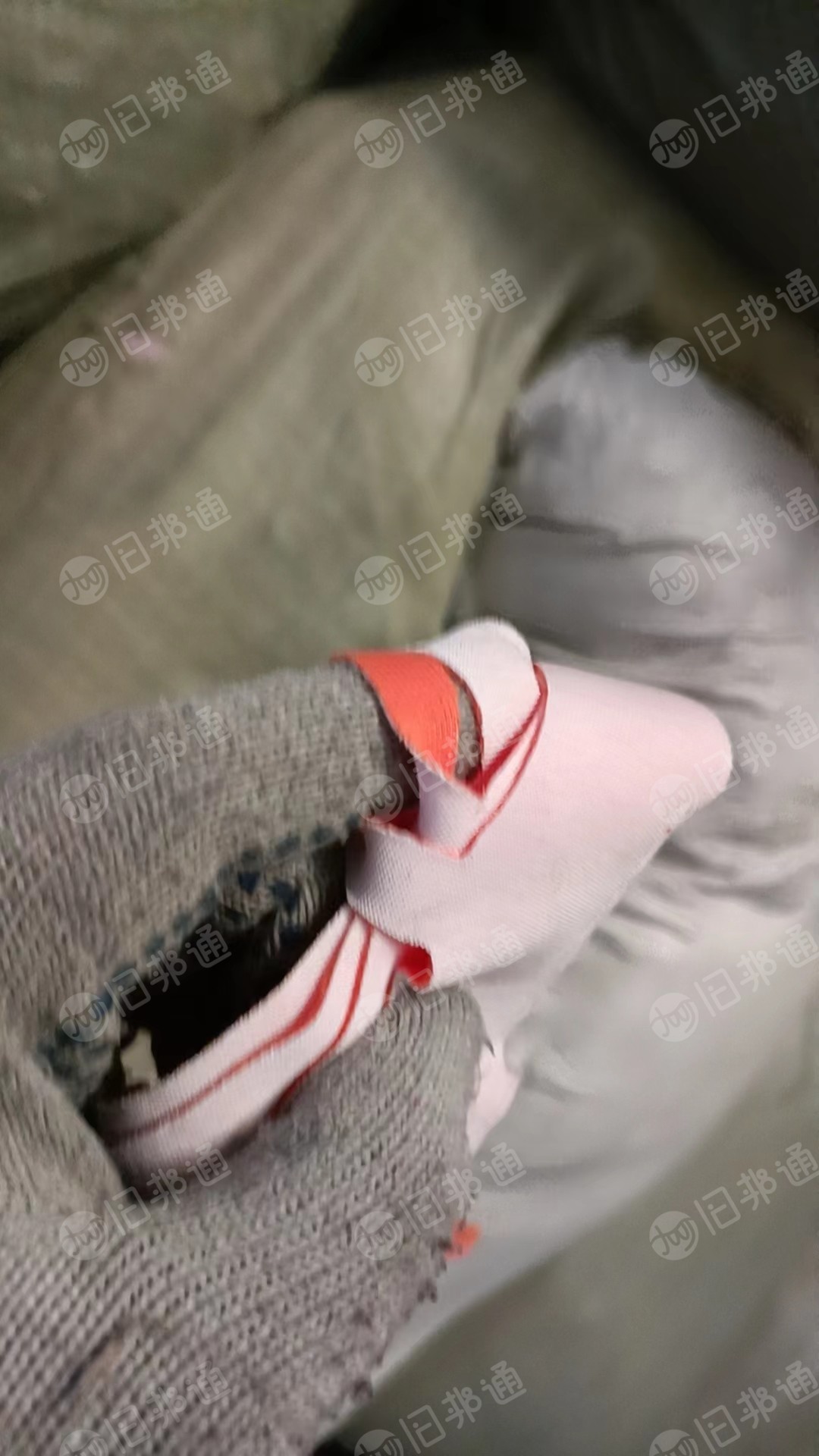 服装厂下来的涤棉碎布10几吨出售