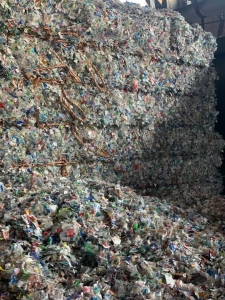 出售纯漂PP商标纸废料