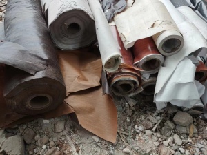 pvc硬质壁纸，有覆膜的有不覆膜的，长期出售