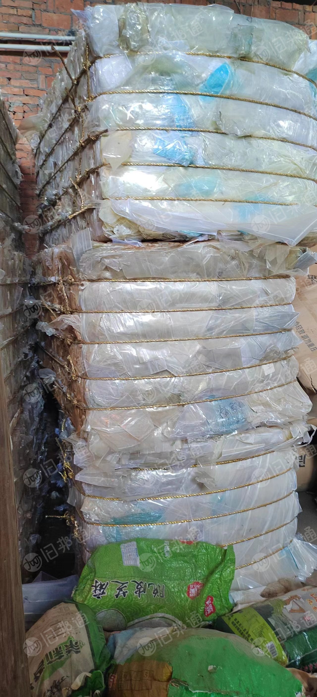 PVC铝合金包装膜长期出售，月供35-40吨