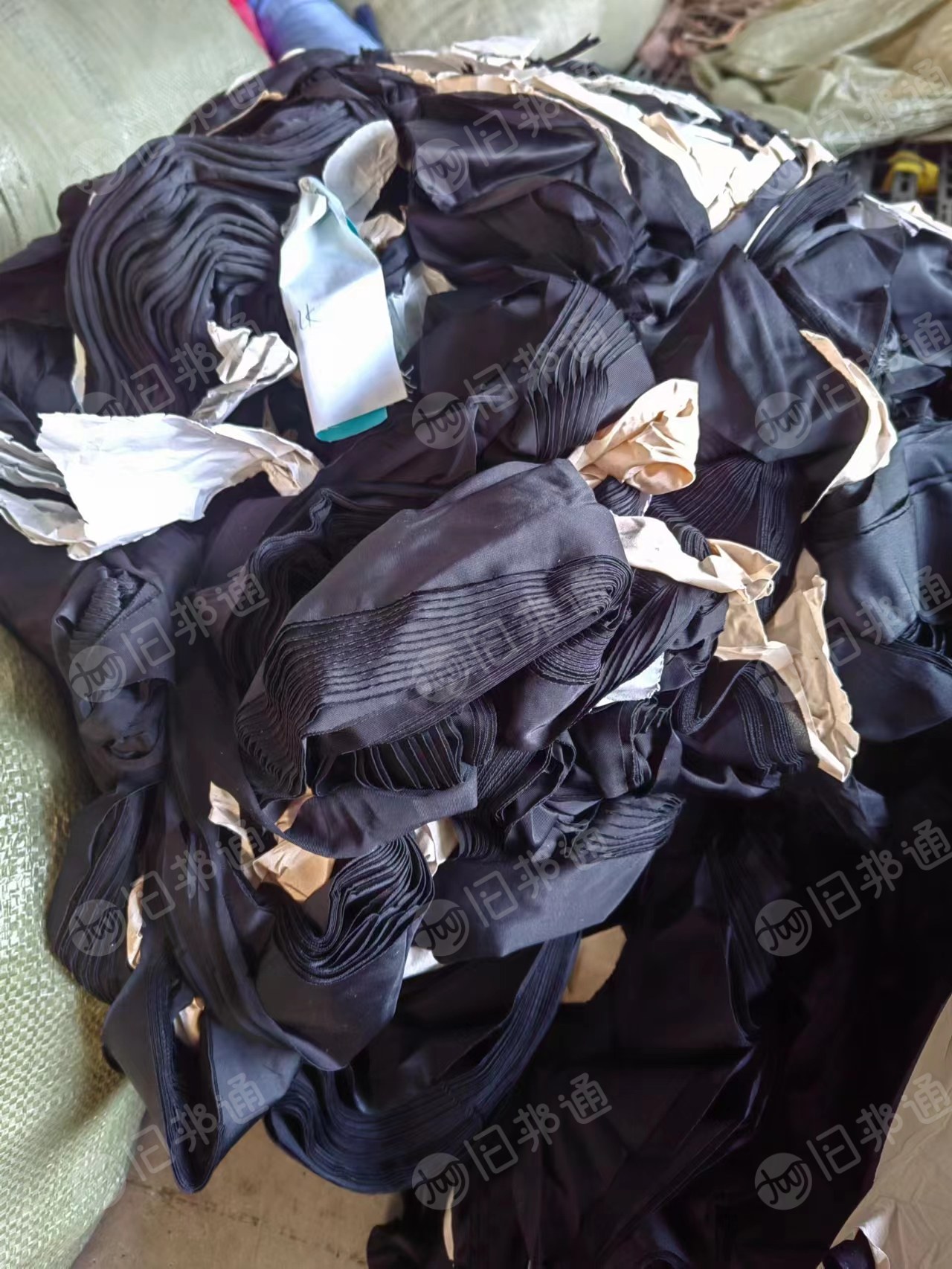 氨纶废布料,冰丝料,泳装下脚料,大量出售