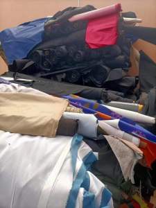 服装梭子面料尾货9吨左右出售