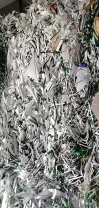 出售啤酒标签边角料，现货两车