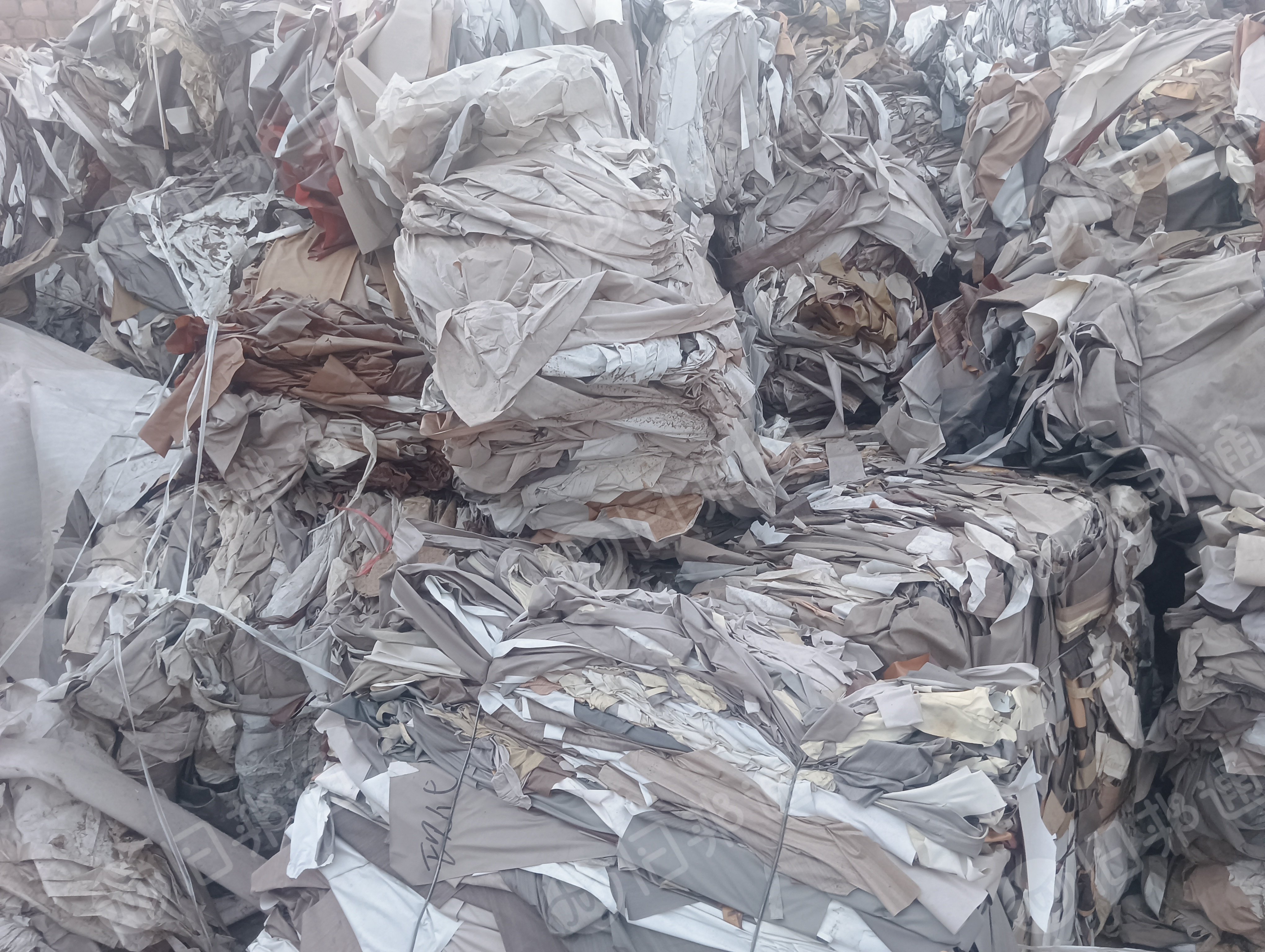 中性PVC吸塑膜长期出售,墙壁纸料,现货33吨,月供100吨