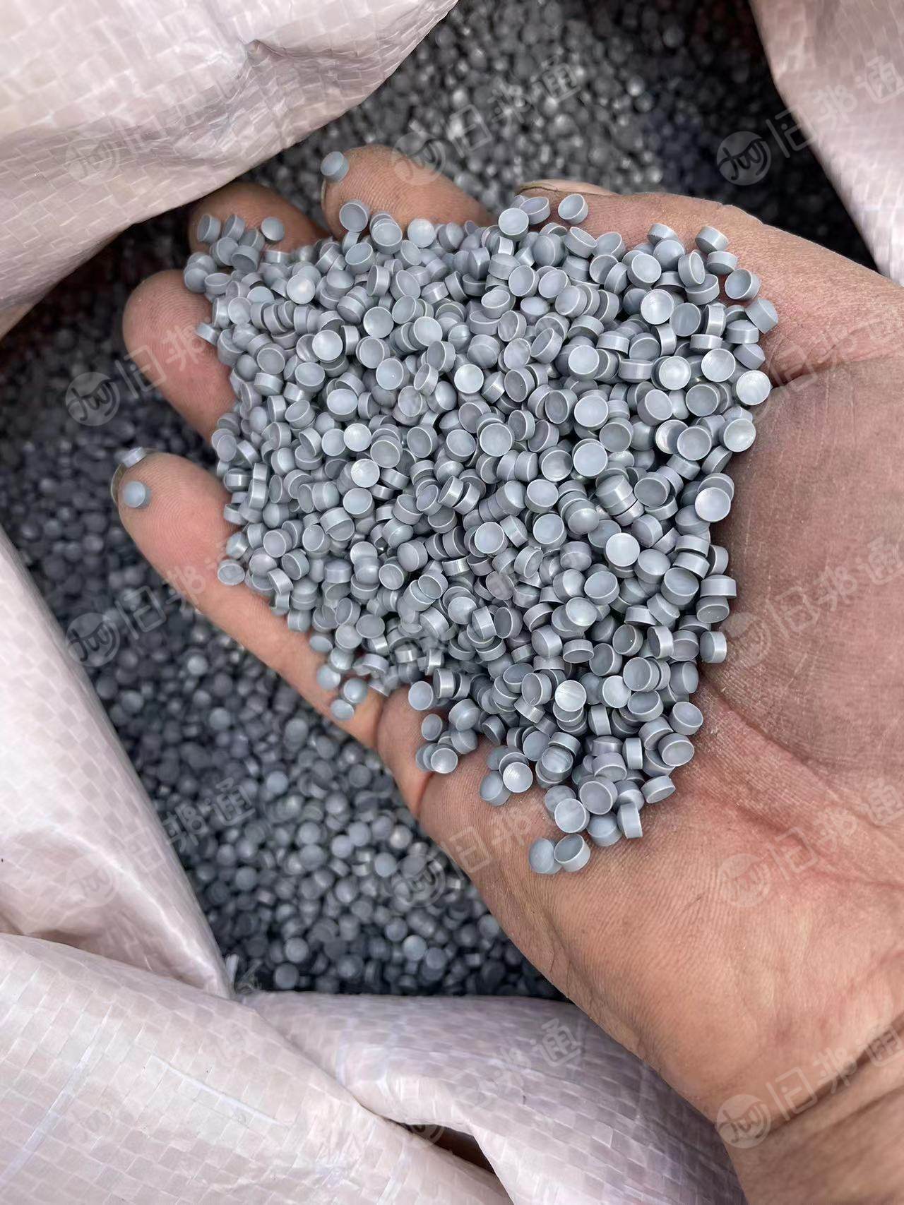 出售全塑PVC颗粒,新料,环保无味的