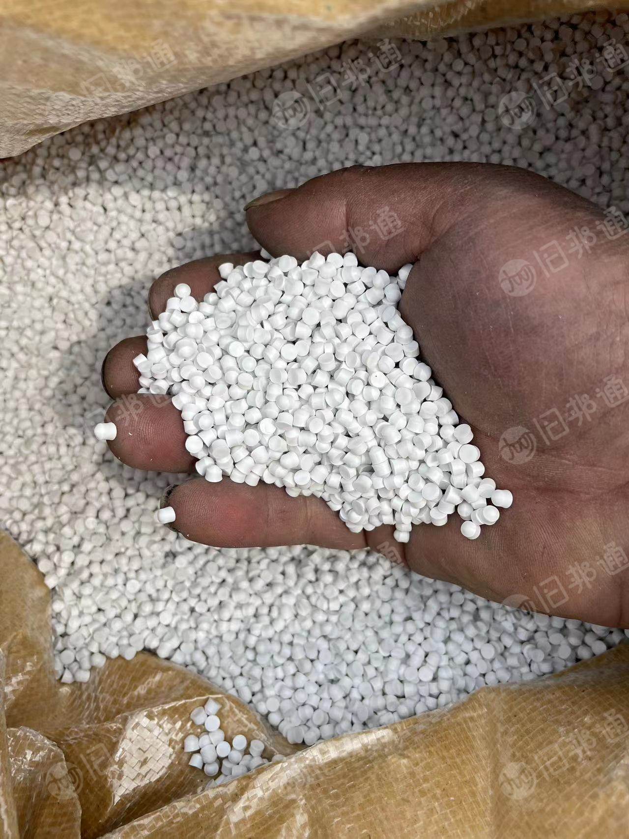 出售全塑PVC颗粒,新料,环保无味的