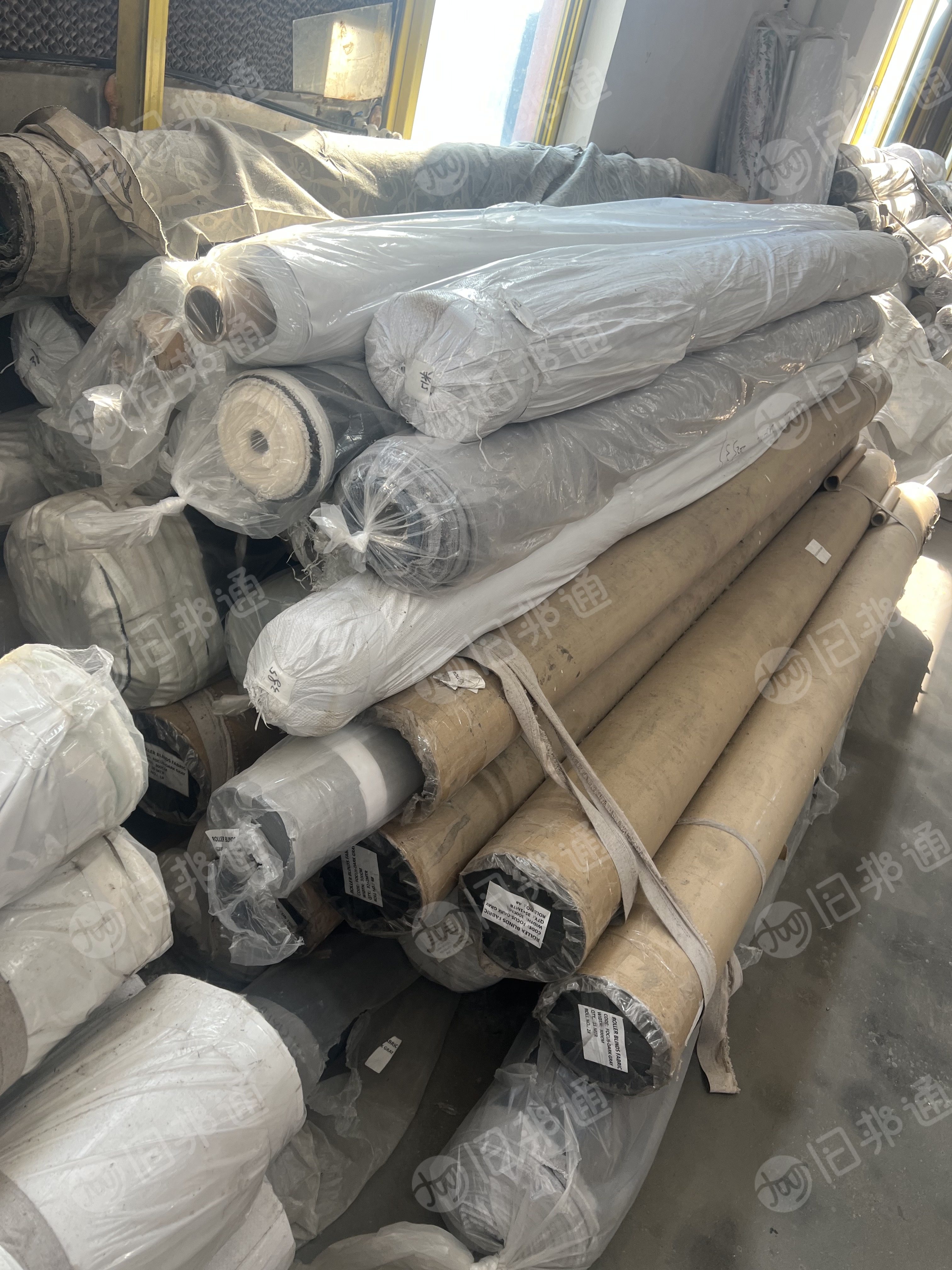 窗帘布 卷帘布 墙布 墙纸 胚布 以及各种库存布(全国可上门回收)