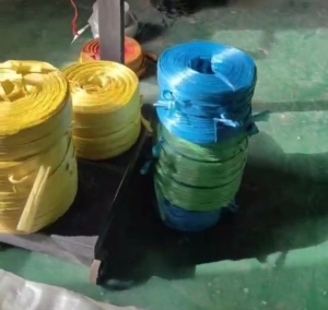 PET复合膜，聚酯轻胶膜，做捆扎绳用，长期求购