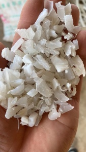 长期出售高压管破碎料,溶脂2以内,拉伸没测,能做克拉管能用,现货20-30吨