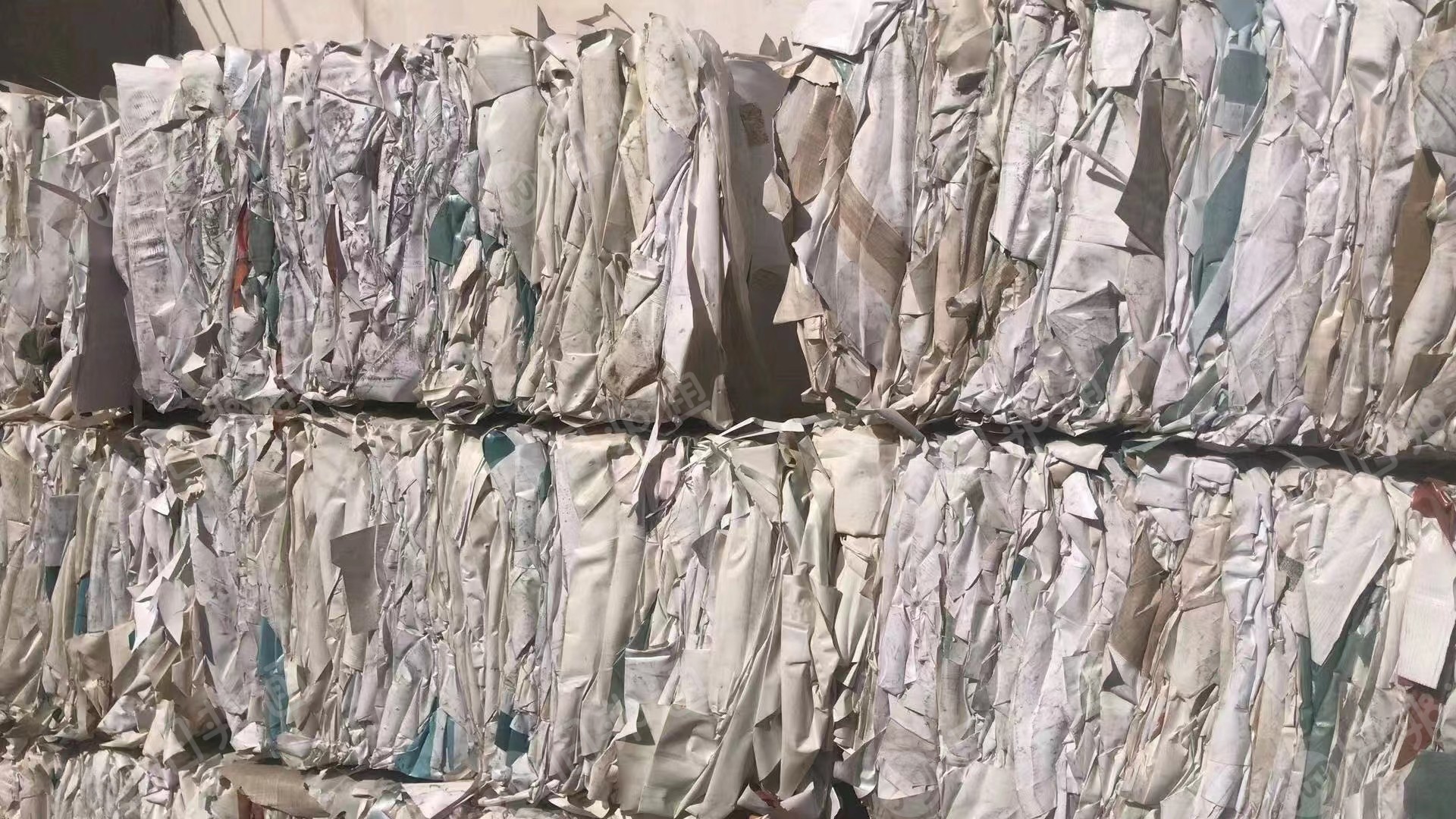 PVC壁纸压包料，大块粉碎料大量回收