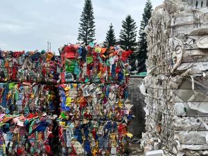 花丙压块，现货十吨，长期有货出售