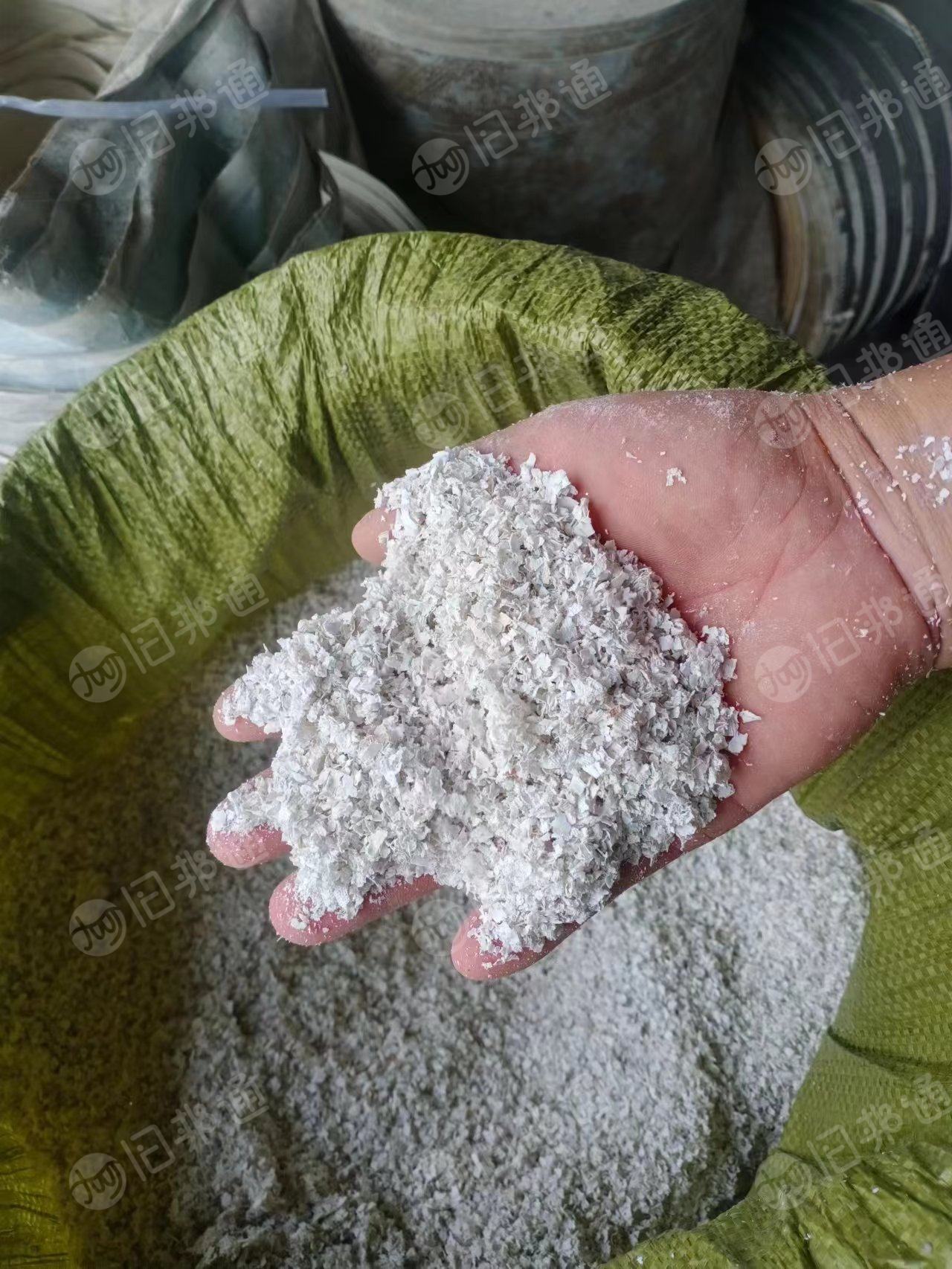 pvc墙纸吹毛料,一白,二白,杂色都有,长期出售