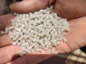 pp饭盒颗粒，长期有货出售