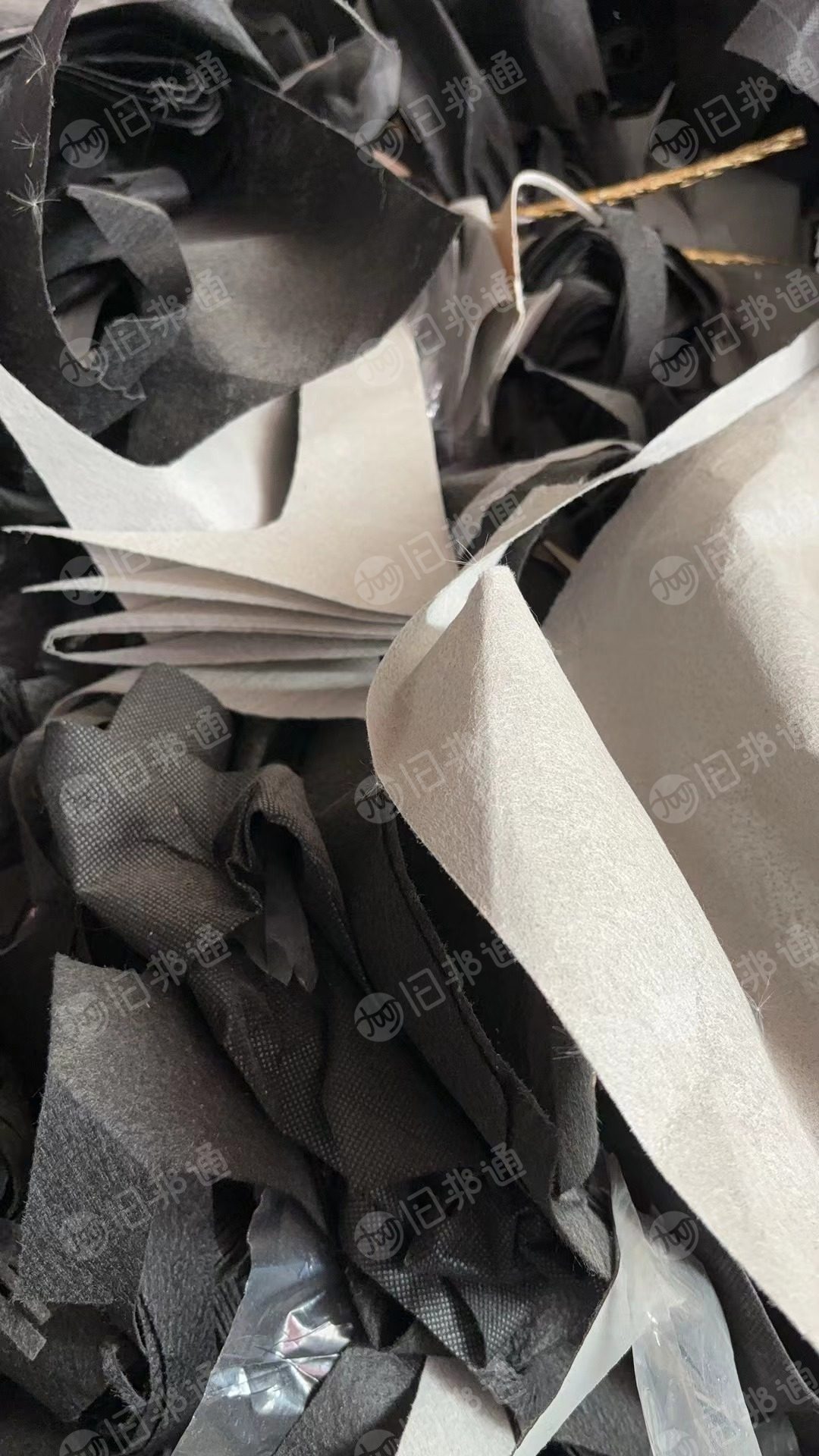 PP无纺布下脚料黑白灰三个颜色出售,现货30吨