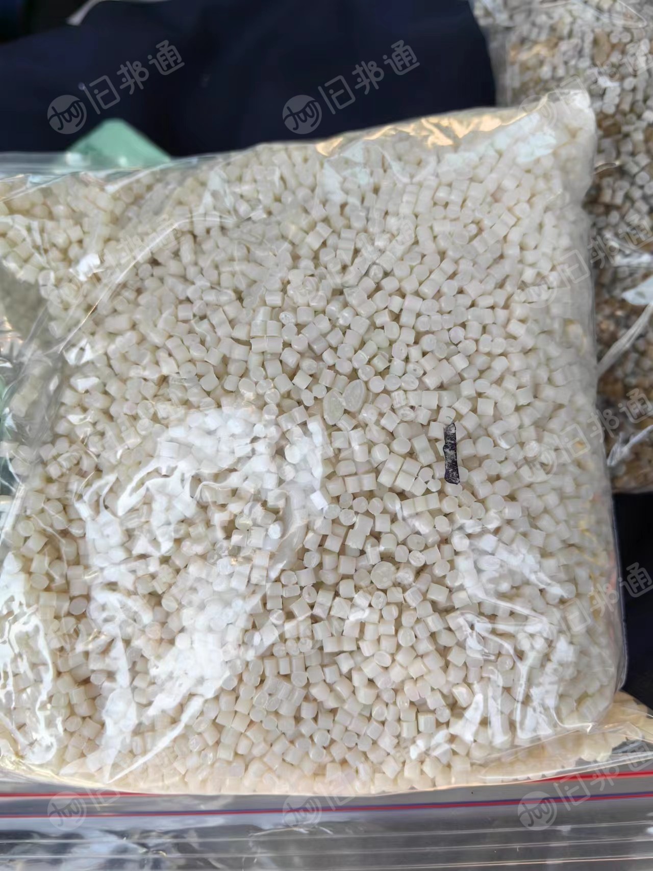 尿素桶颗粒,酱油壶颗粒,长期出售,做垃圾袋 吹塑 注塑 都可以用
