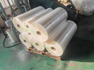 pe高压卷膜，月供10吨左右，常年出售