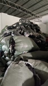 氨纶碎布 涤纶碎布，拉丝料，长期大量出售