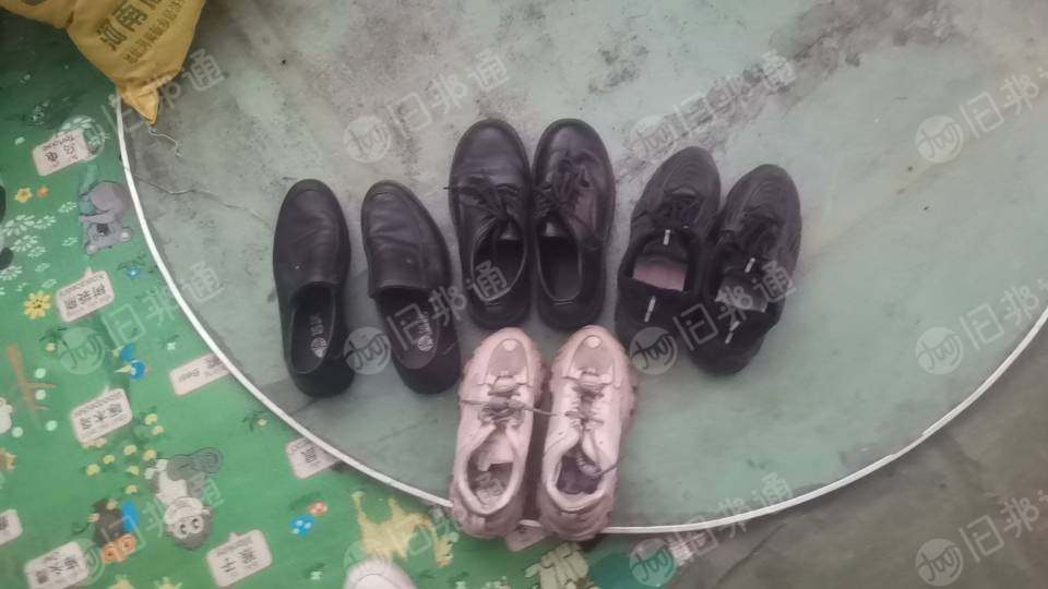 衣服 鞋子 棉被 出售 服装城布料,大量出售