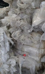 常年出售缠绕膜废料，高压膜废料