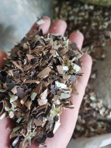 长期出售色PVC壁纸破碎料