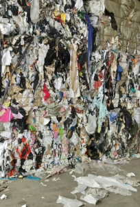 服装厂边角料一个月下来20吨左右，低价处理