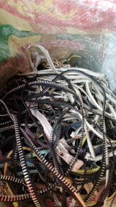 旧衣服拆下来的拉链，大量出售