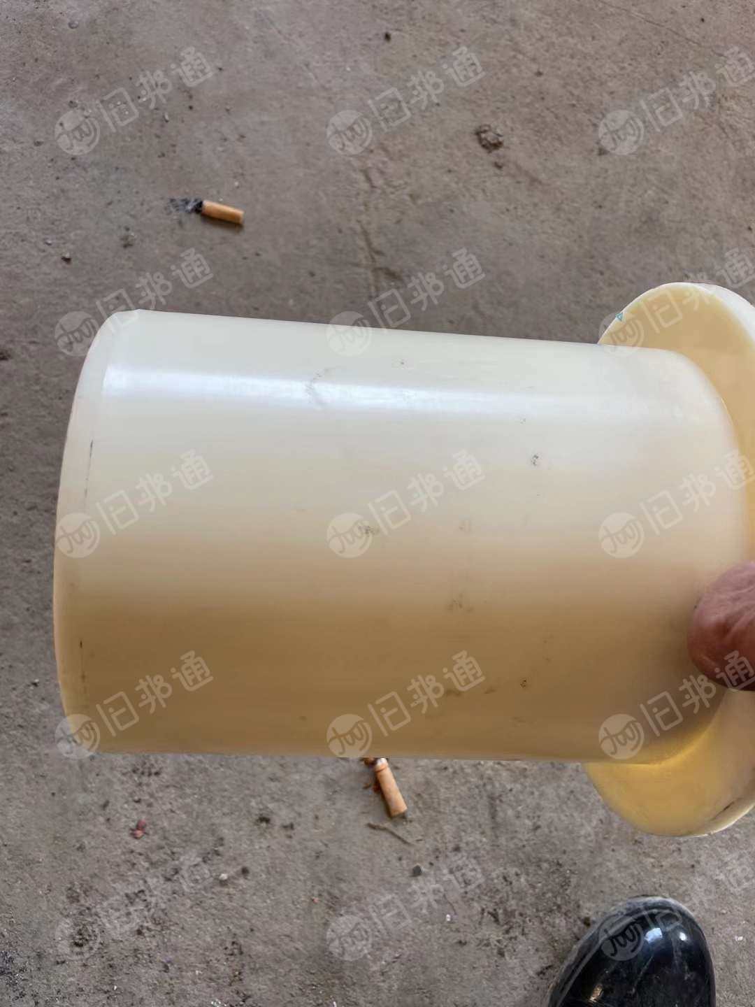 出售牙黄abs毛料,现货7吨左右