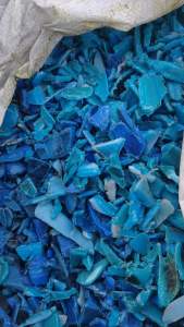出售大蓝桶破碎料，没味，可造粒，现货100吨