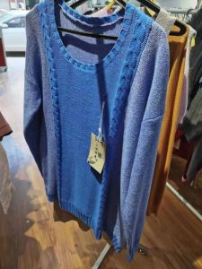 女士2000件秋冬杂款出售，全清3.8元，全是毛衣针织衫