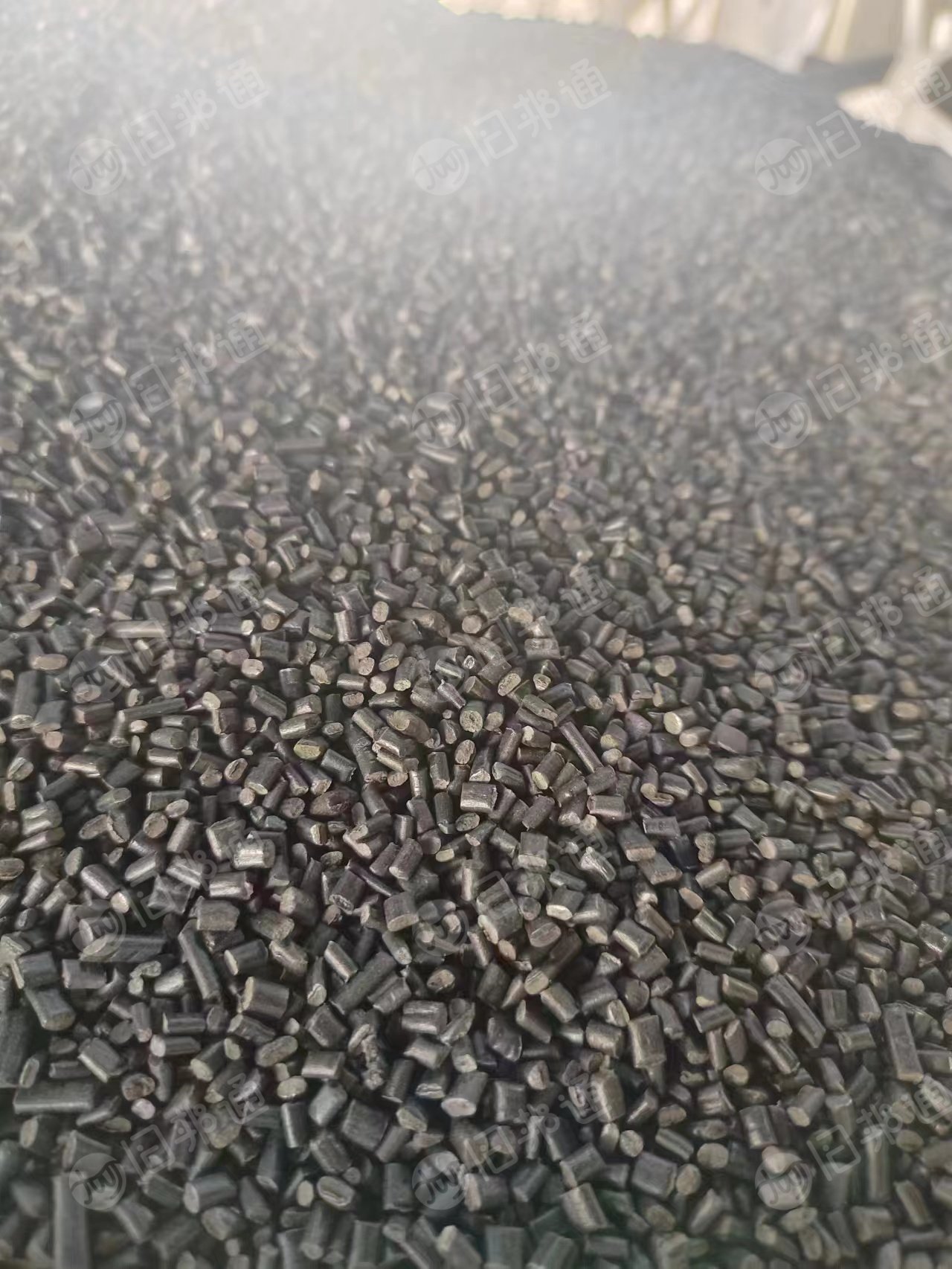 eva颗粒,60目,含钙粉37,现货100吨,长期出售