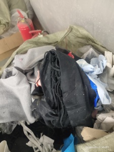 大量出售服装下脚料