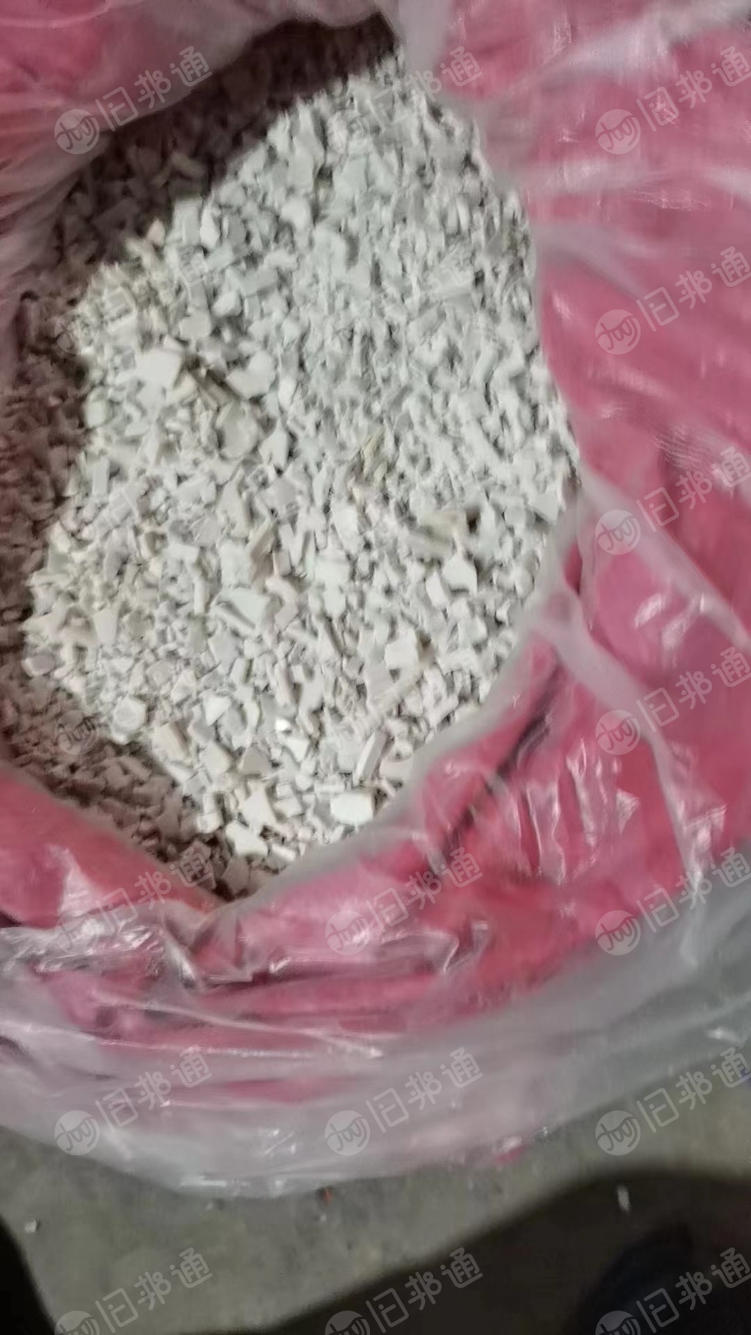 出售瓷白水果筐破碎料,现货一挂车