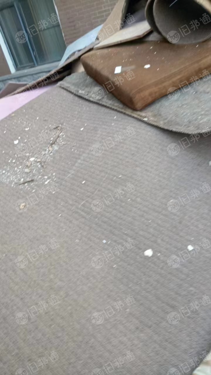 出售酒店淘汰下来的废旧地毯,现货够车