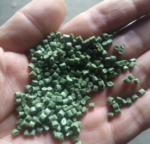 高压复尼龙颗粒，现货100吨，长期出售