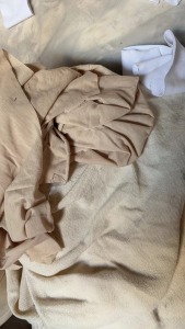 各种废布，擦机布，针织布，涤纶布边料，氨纶布边料，服装厂废布，大量回收